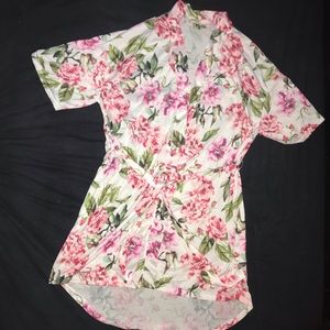 Show me your mumu floral robe